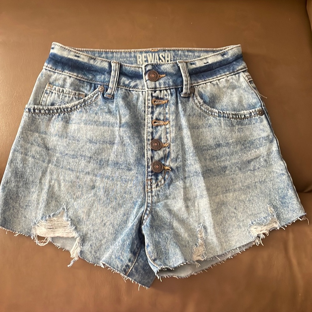 light washed jean shorts never been worn super high rise vintage reunion